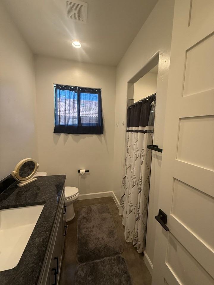 3561 N Burbank St - Photo 7 of 9