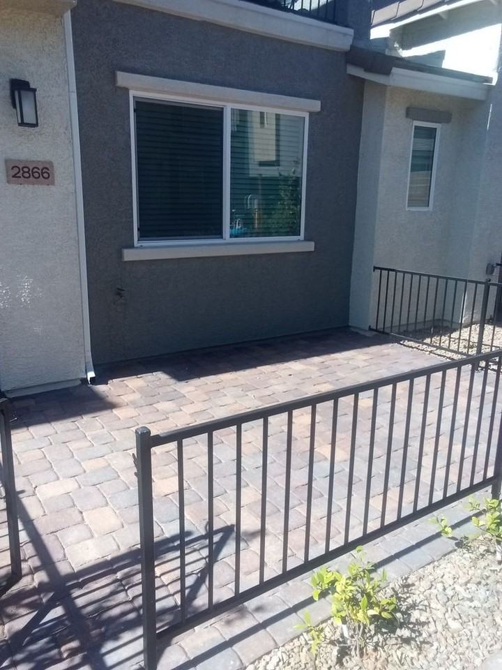 2866 Coral Cascade Ct - Photo 3 of 40