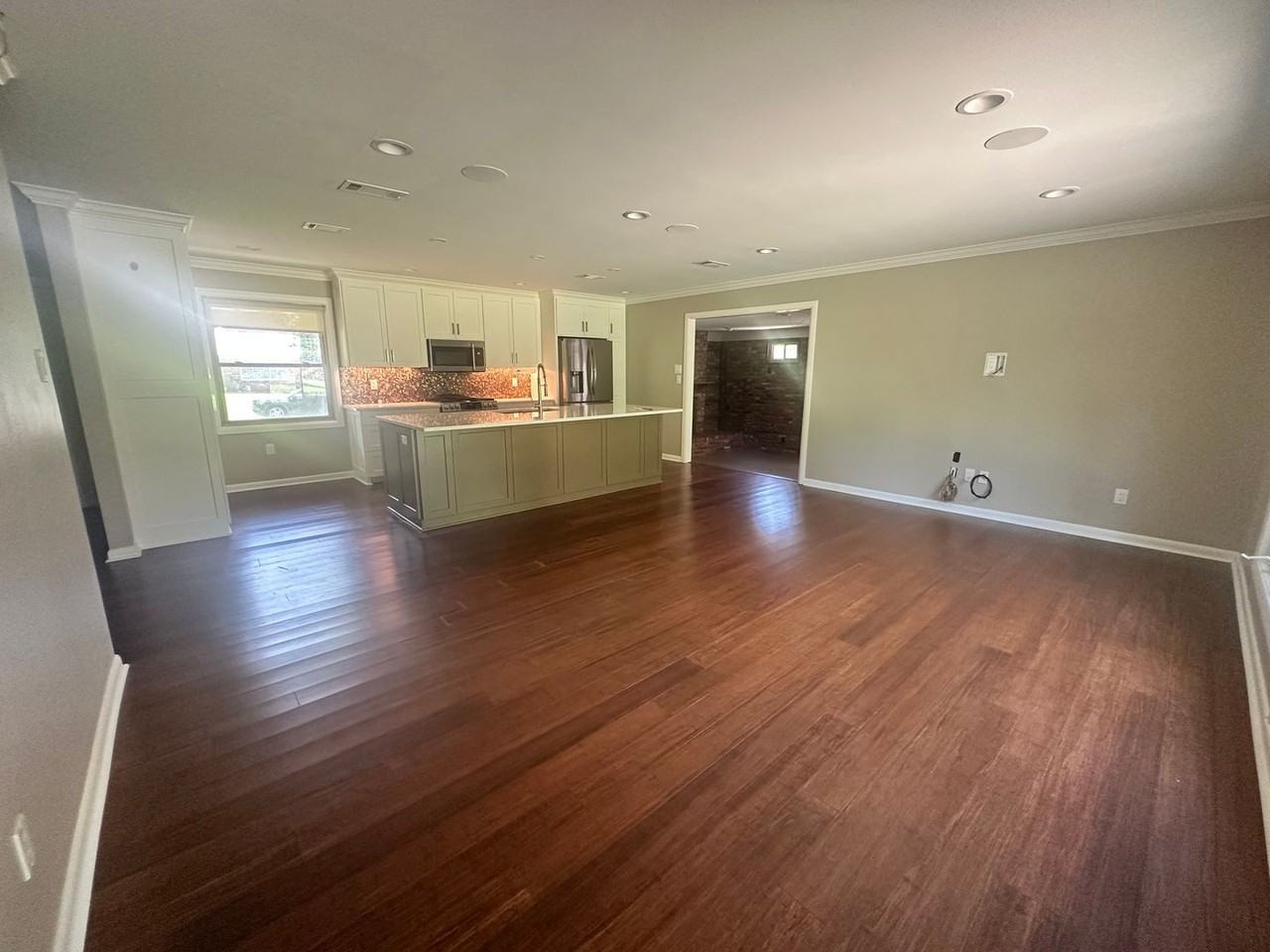 506 Shamrock Dr - Photo 2 of 14