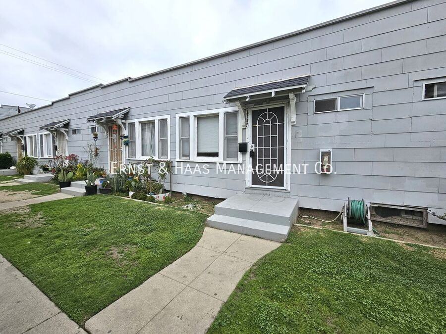 1145 Linden Ave - Photo 2 of 12
