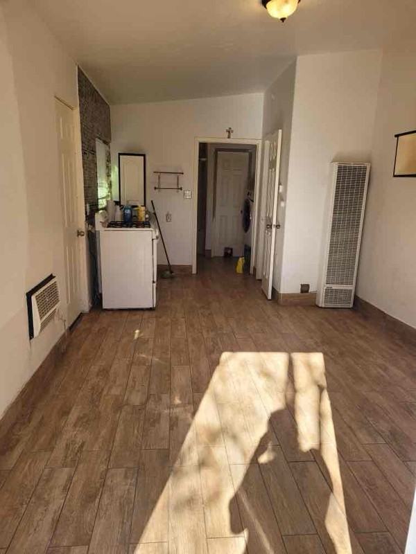 511 Mesilla St Se #C - Photo 3 of 4