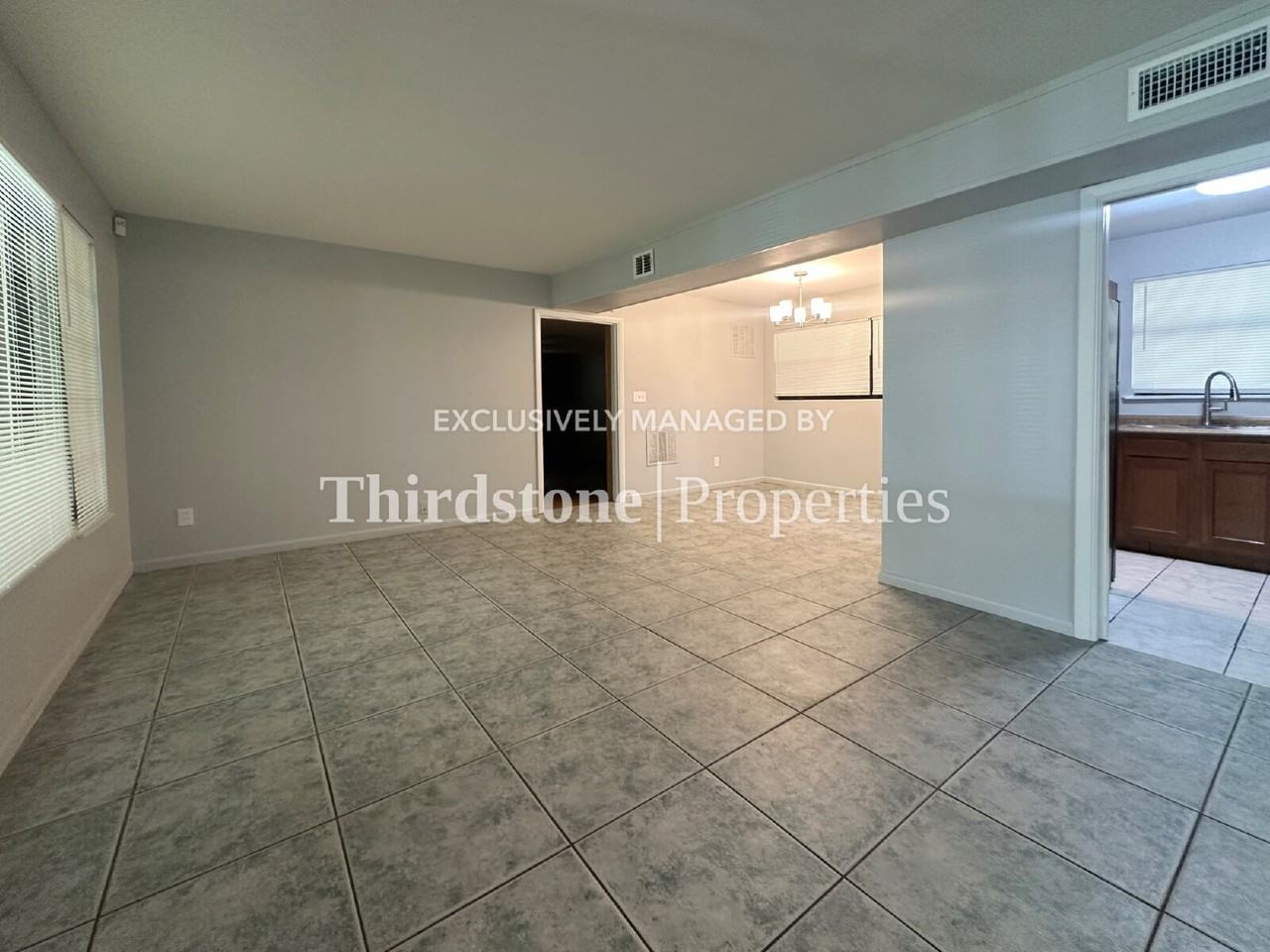 1038 La Marche Dr - Photo 3 of 16