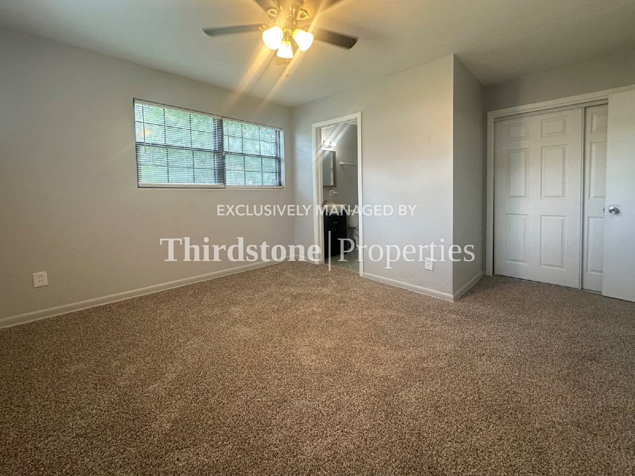 1038 La Marche Dr - Photo 4 of 16