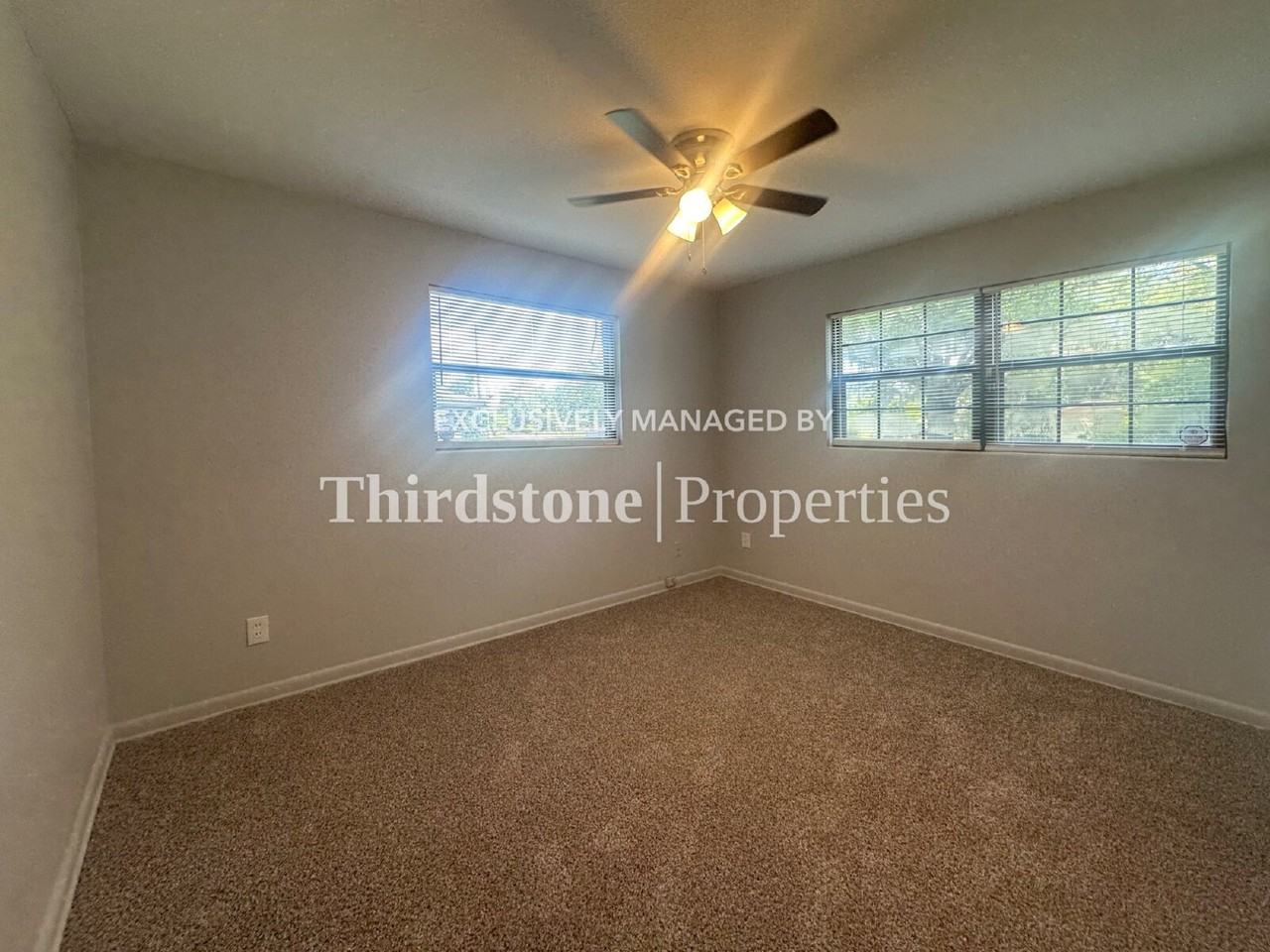 1038 La Marche Dr - Photo 5 of 16