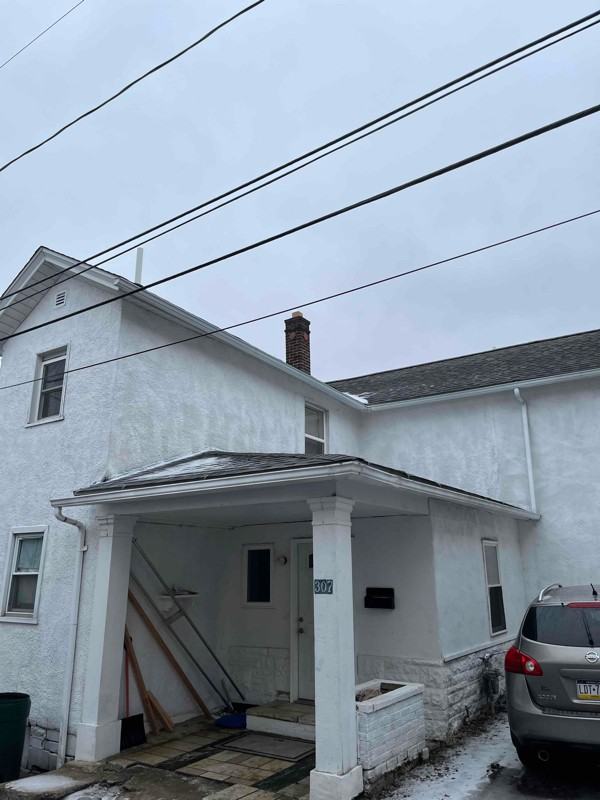 307 Geraldine Ct - Photo 2 of 18