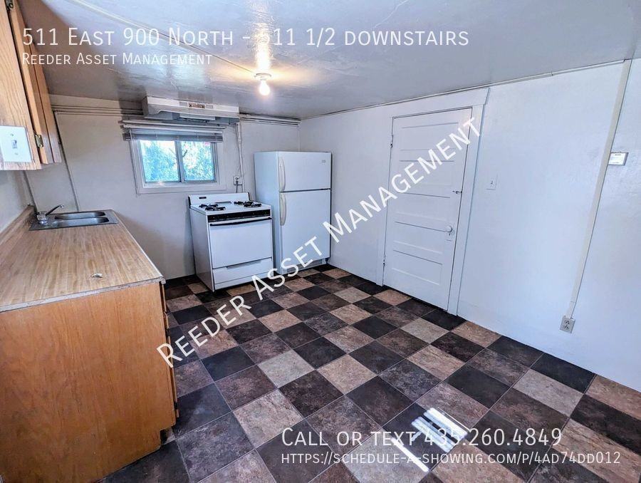 511 E 900 N - Photo 4 of 12