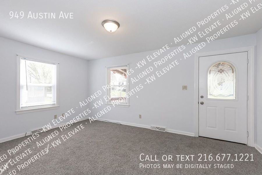 949 Austin Ave - Photo 5 of 27