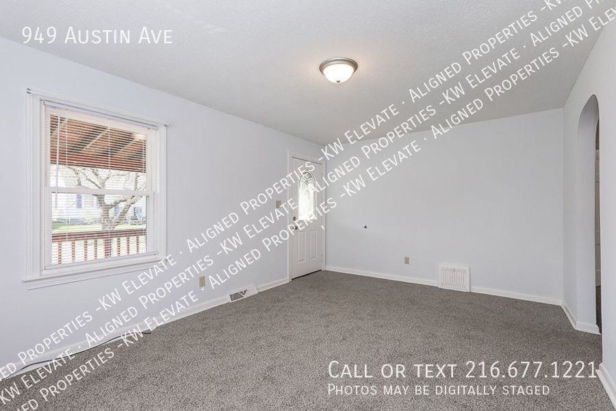 949 Austin Ave - Photo 7 of 27