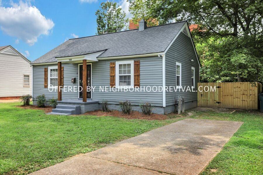 948 Kelly Cir E - Photo 2 of 24