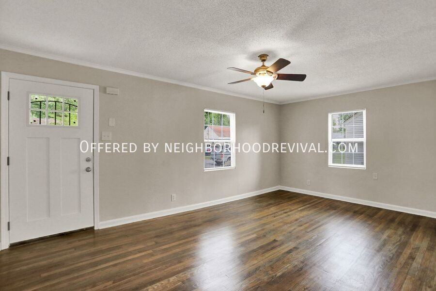 948 Kelly Cir E - Photo 5 of 24