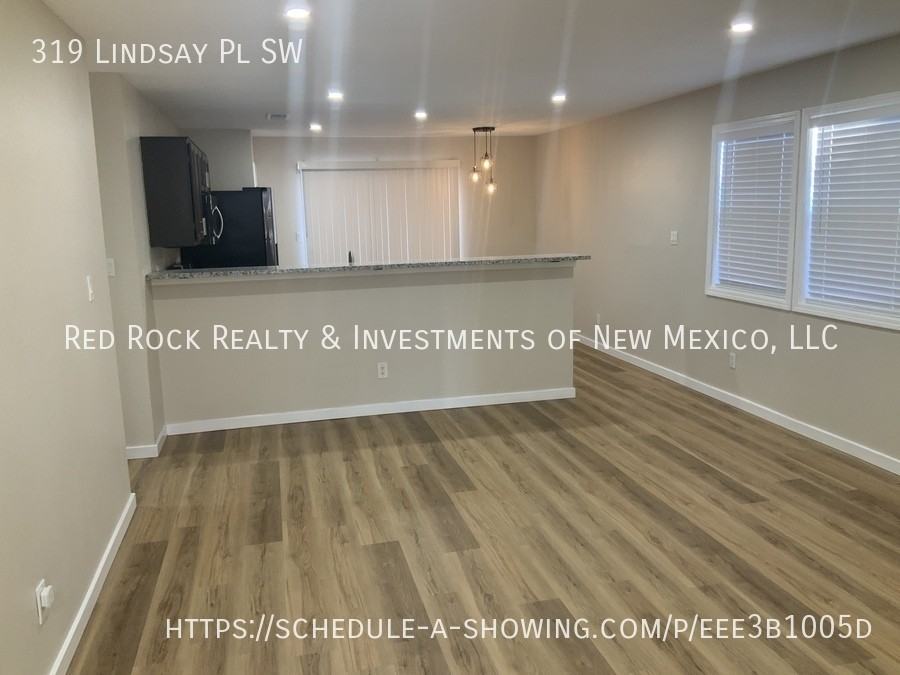 319 Lindsay Pl Sw - Photo 4 of 21