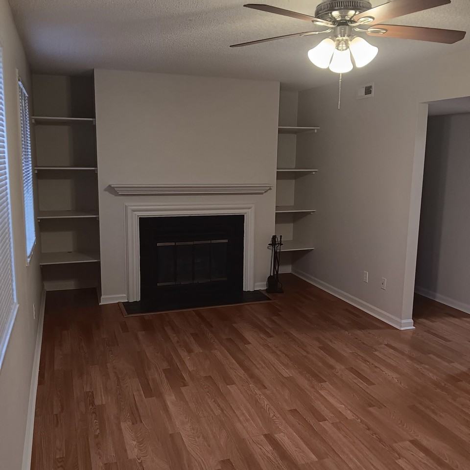 9139 Wrenwood Ln - Photo 3 of 19