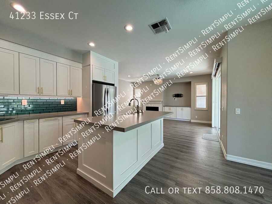 41233 Essex Ct - Photo 7 of 37