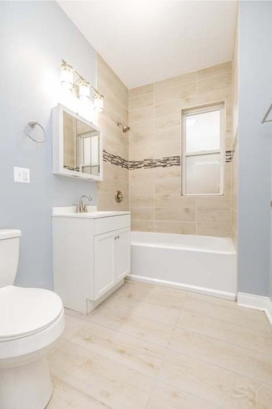 7230 S Yates Blvd - Photo 3 of 18