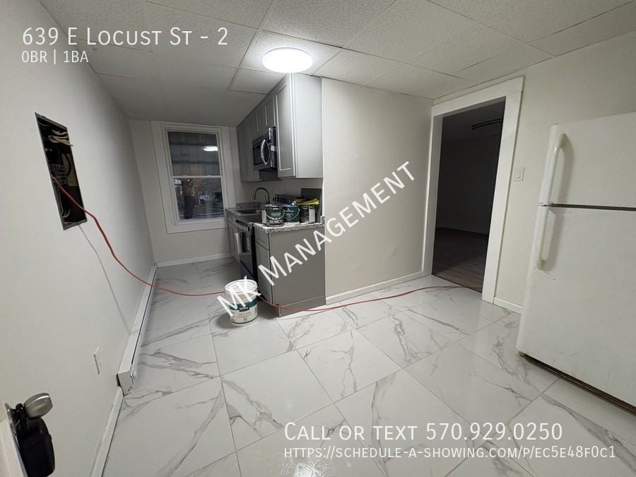 639 E Locust St #2 - Photo 4 of 7