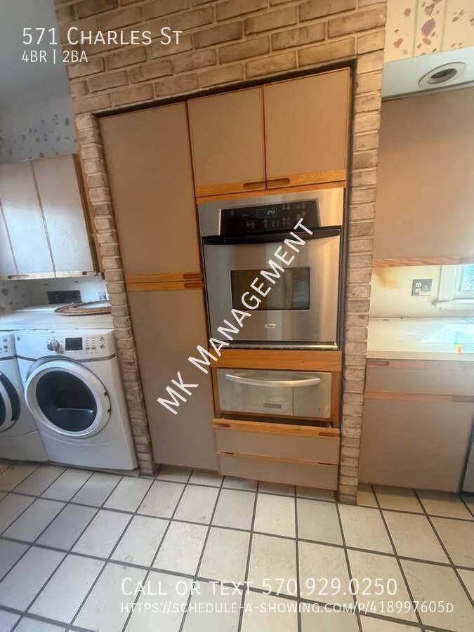 571 Charles Ave - Photo 4 of 43