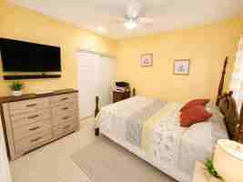 featured image of 819 Schumann Dr
