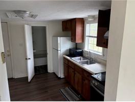 featured image of 1713 E Main St