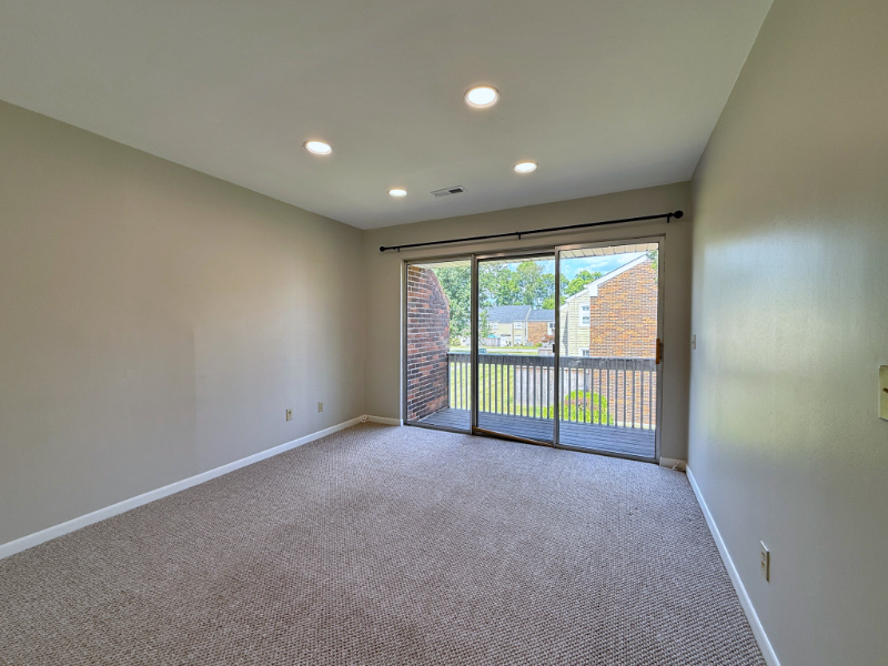 1702 Granville Rd - Photo 3 of 19