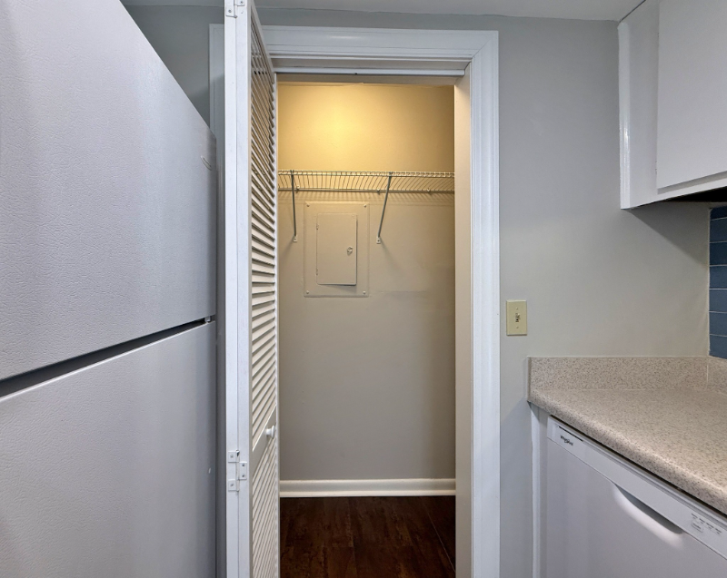 1702 Granville Rd - Photo 7 of 19