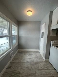 133 N Monroe St #4 - Photo 6 of 17