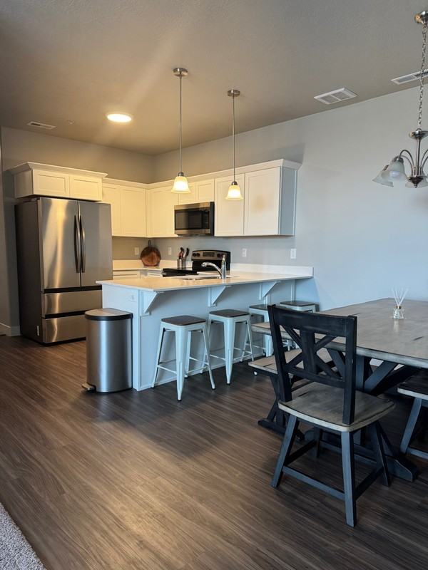 881 N Coulsen Dr #204 - Photo 5 of 18