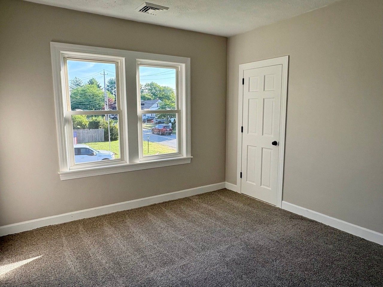 163 Macomber Ave #2 - Photo 3 of 11