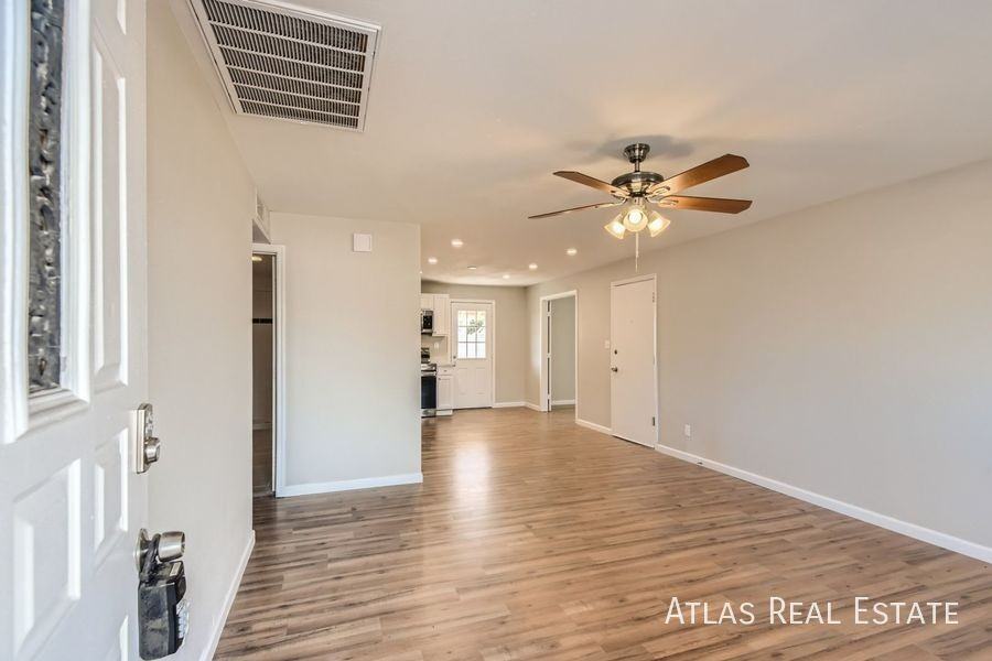 3429 E Blanche Dr - Photo 2 of 15