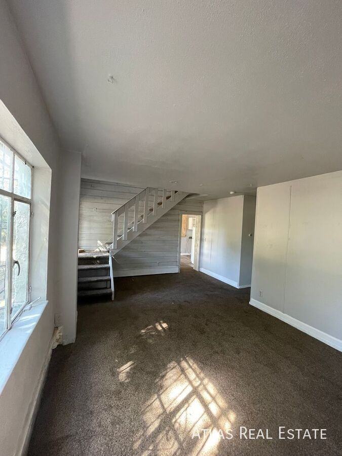 5229 E Thrill Pl - Photo 7 of 10