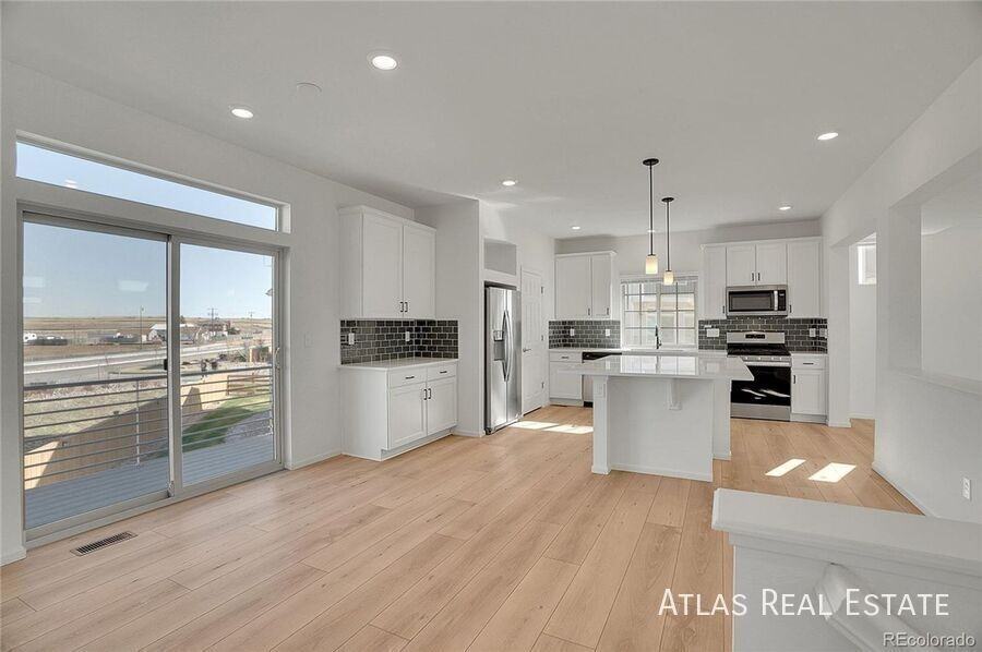 10124 Xanadu St - Photo 3 of 13
