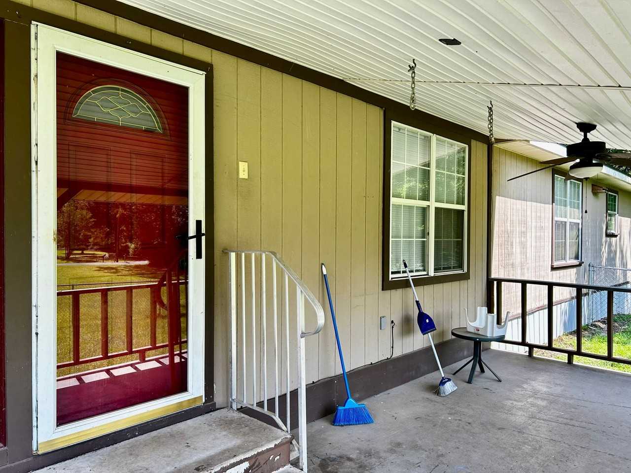 1761 Bass Rd - Photo 4 of 20