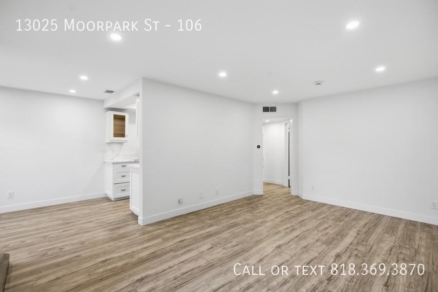 13025 Moorpark St #106 - Photo 2 of 17