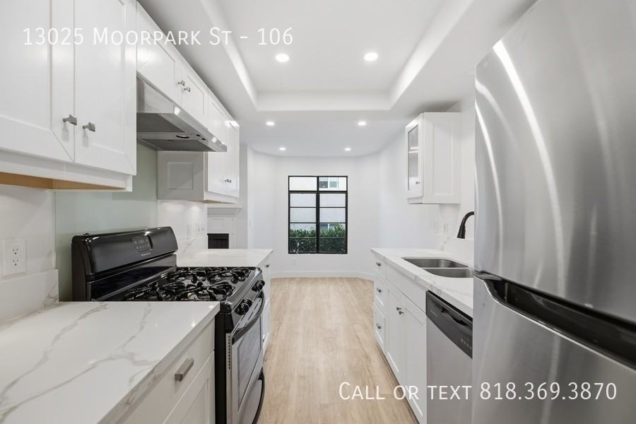 13025 Moorpark St #106 - Photo 7 of 17
