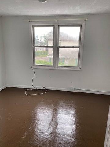 35 Stoyer St - Photo 3 of 12