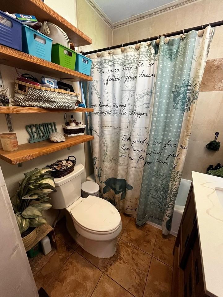 204 Van Trump Ave Ne - Photo 4 of 14