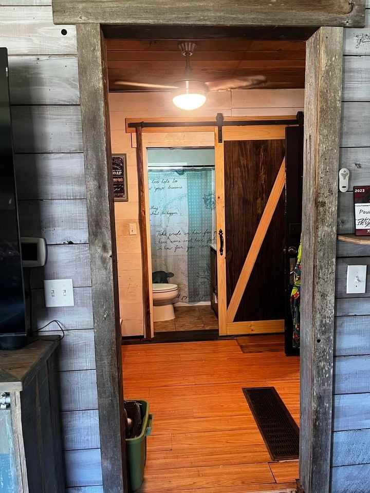204 Van Trump Ave Ne - Photo 6 of 14