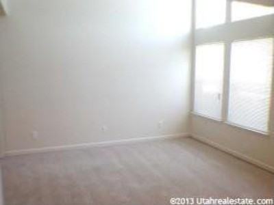 116 4th St - Photo 3 of 6