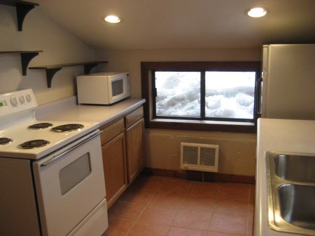 5 Matterhorn Cir #2 - Photo 2 of 7