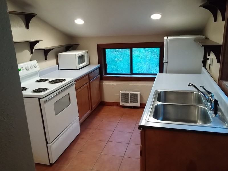 5 Matterhorn Cir #2 - Photo 5 of 7