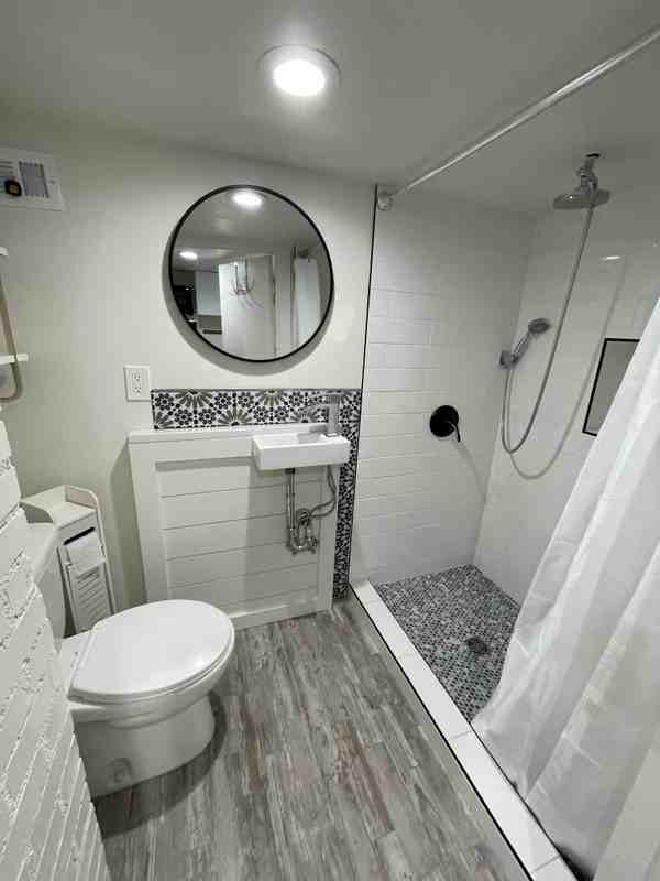 836 En #1 - Photo 4 of 5