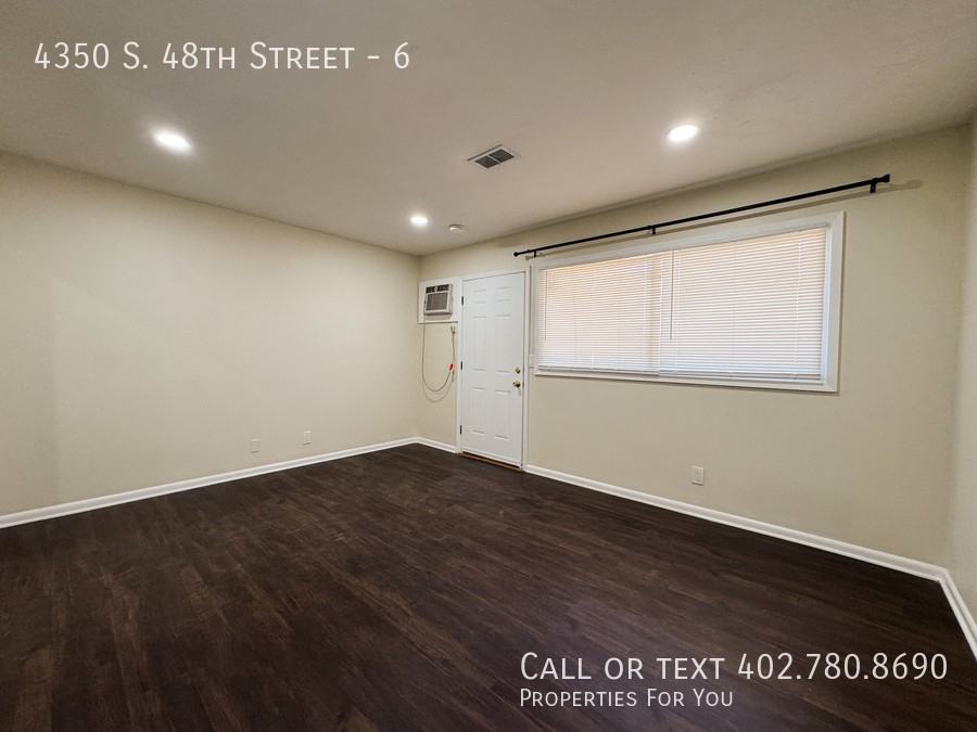 4350 S 48th St #6 - Photo 2 of 20