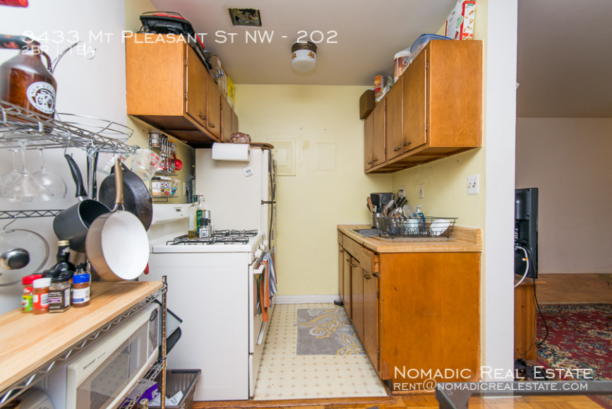 3433 Mount Pleasant St Nw Apt 302 #302 - Photo 5 of 14