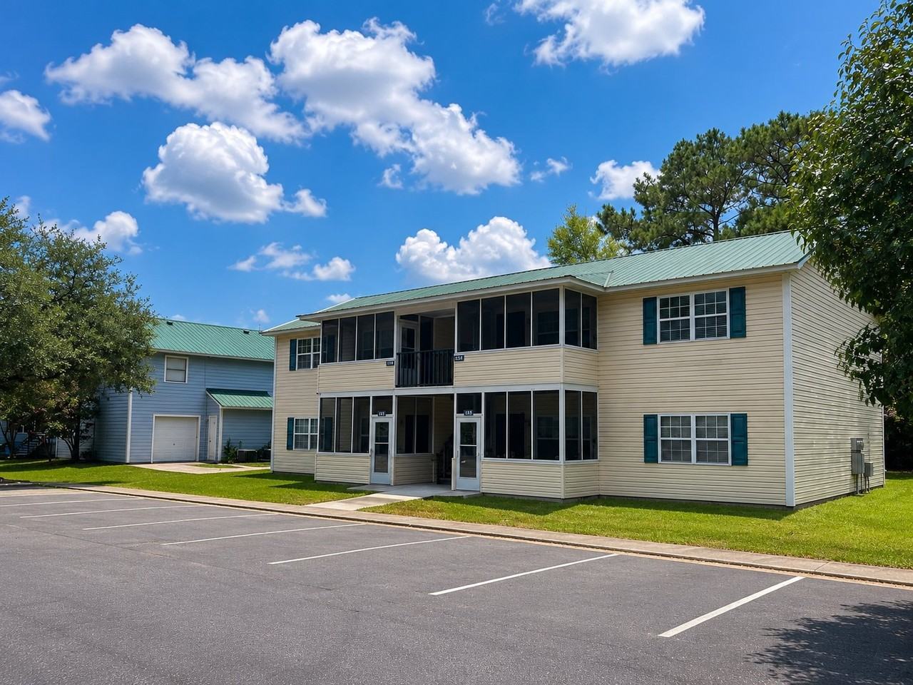 1240 Shalom Dr