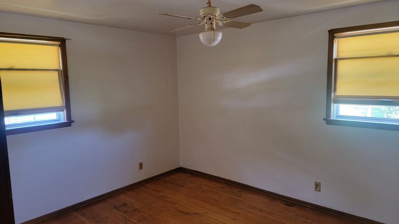 2908 W Carmen Ave #2914 - Photo 3 of 4