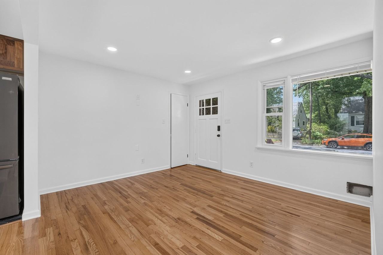 9501 49th Pl #1 - Photo 3 of 20
