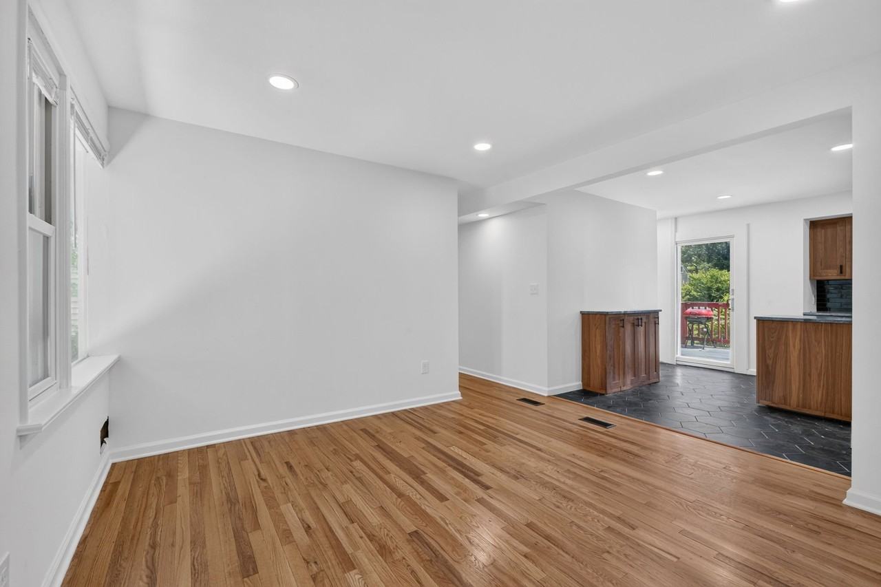 9501 49th Pl #1 - Photo 7 of 20
