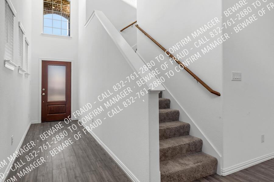 5318 Archway Dr - Photo 6 of 24