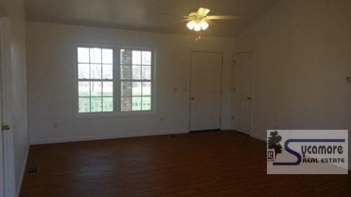 2900 Mosley Ferry Rd - Photo 3 of 13