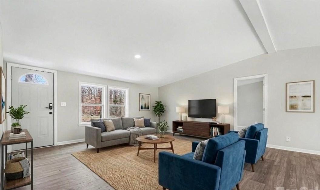 5050 Park Creek Dr #1 - Photo 5 of 15
