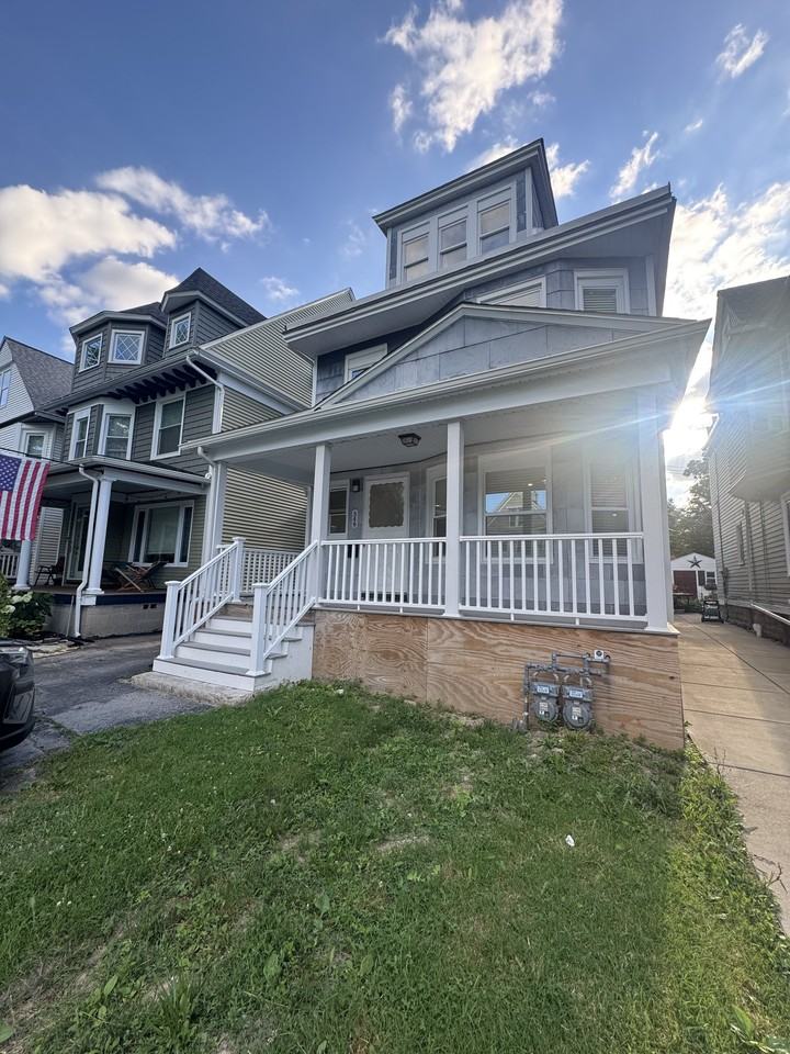 348 Baynes St #1 - Photo 3 of 19